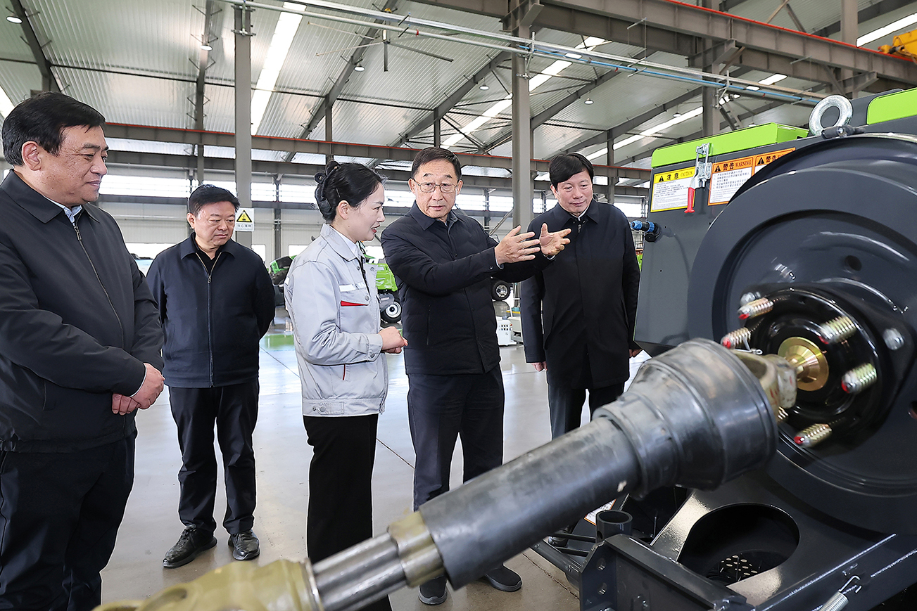 劉寧到新鄉(xiāng)市獲嘉縣紅旗區(qū)調研時強調：落實落細黨的二十屆四中全會精神 發(fā)揮優(yōu)勢把農業(yè)建成現代化大產業(yè)