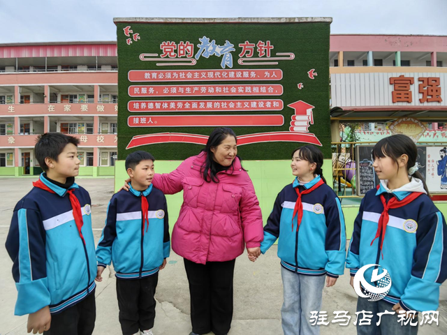 【天中光榮榜】2025年度盤點特輯——“校長媽媽”越玉環(huán):守護(hù)留守兒童健康成長