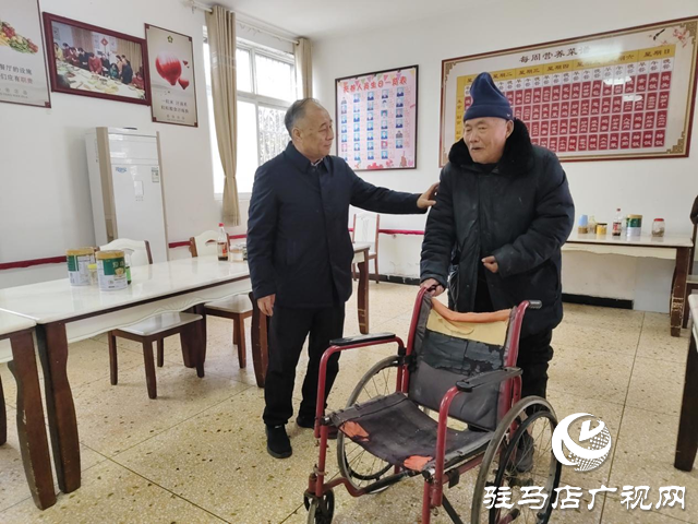 張銀良除夕看望慰問殘疾人、特殊兒童及一線護(hù)工