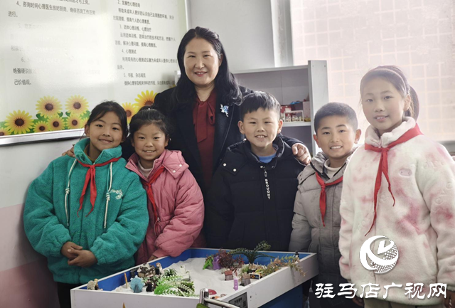 【天中光榮榜】2025年度盤點特輯——“校長媽媽”越玉環(huán):守護(hù)留守兒童健康成長