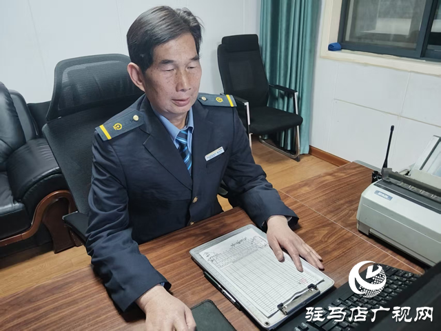 【新春走基層】 四十二年堅(jiān)守 調(diào)車(chē)區(qū)長(zhǎng)的告別與傳承