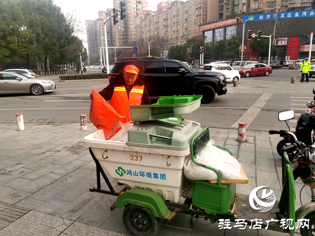 春節(jié)我在崗丨“環(huán)衛(wèi)橙”堅守一線:用潔凈守護萬家團圓