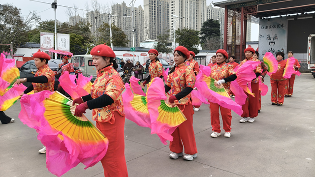 民俗鬧春年味足 文化傳承聚人心