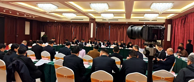 駐馬店市政協(xié)五屆四次會議舉行分組討論