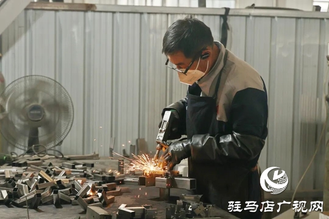 正陽(yáng)縣:節(jié)后復(fù)工“加速度” 全力沖刺“開(kāi)門(mén)紅”