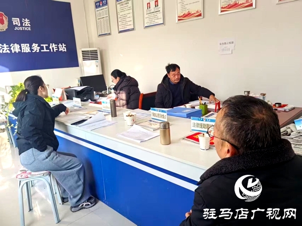 平輿縣萬(wàn)金店鎮(zhèn):一站式法律服務(wù)暖民心 筑牢基層法治“防護(hù)墻”