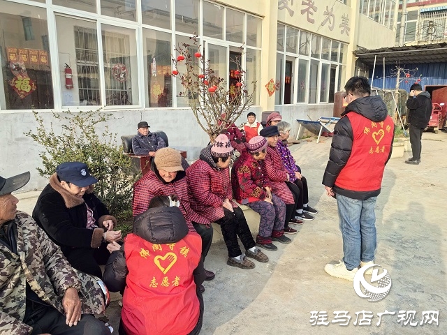  新蔡縣佛閣寺鎮(zhèn)：學(xué)雷鋒走進(jìn)養(yǎng)老院 志愿服務(wù)傳遞社會(huì)溫暖