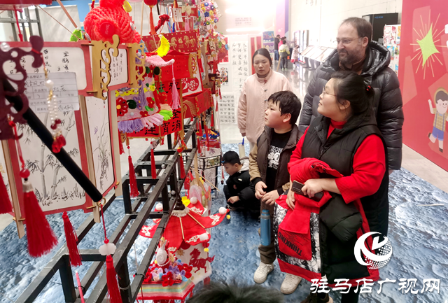 駐馬店經濟開發(fā)區(qū)舉行中小學生寒假實踐成果集中展示活動