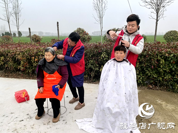 2026年平輿縣&ldquo;學(xué)雷鋒 我行動&rdquo;文明實踐主題活動暖心走進(jìn)土店村
