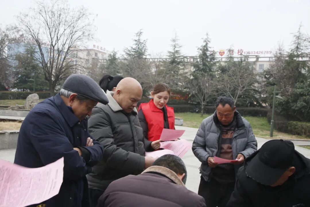 平輿縣人民檢察院開展婦女權(quán)益保護(hù)法普法宣傳活動(dòng)